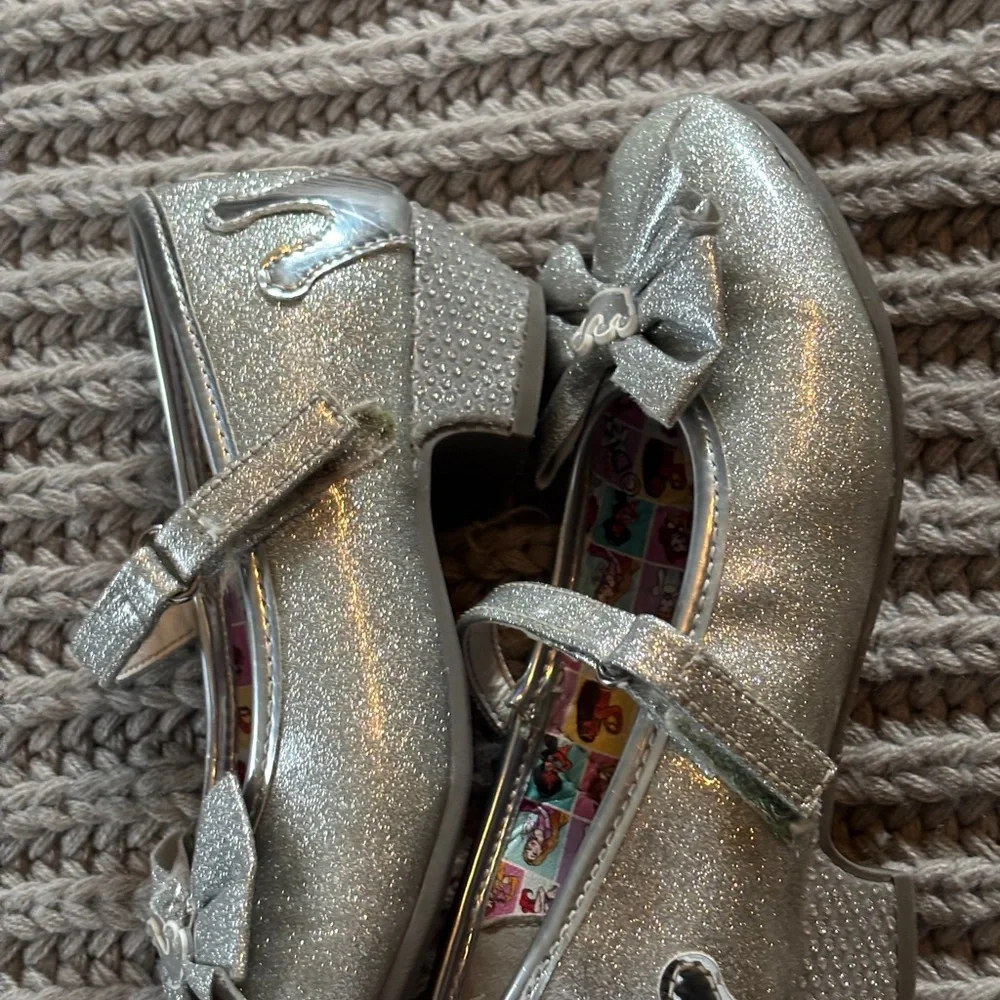 Disney Princess Silver Glitter Bow girls Dress Shoes heels